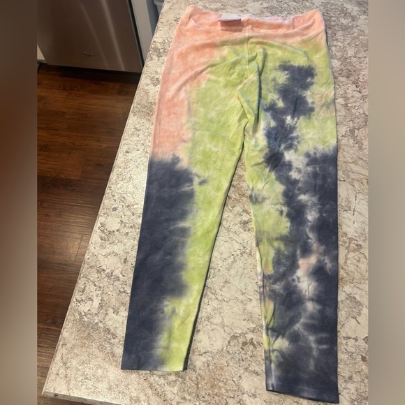 SO Tie Dye Lounge Life 7/8 Leggings Juniors Large NWT - Picture 8 of 10